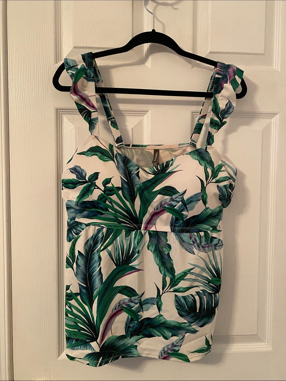 torrid White Tropical Leaf Ruffle-Strap Tankini Top